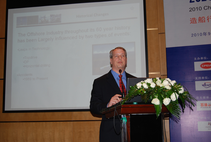 TSC���󼯈FLance H.Etheridge����